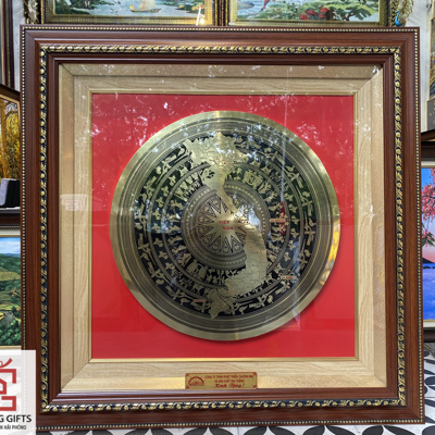 Tranh trống đồng thúc nổi họa tiết hoa văn khung gỗ thịt (khung 108cm)